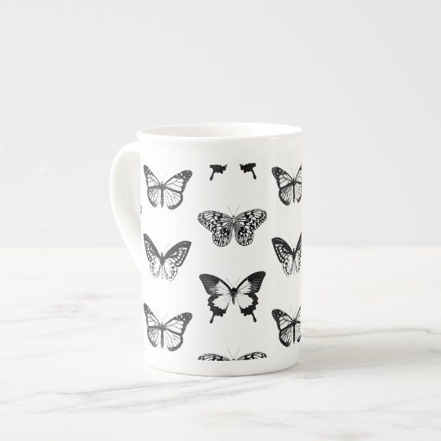 Caneca De Porcelana Esboço da borboleta, preto e branco (Frente Esquerda)