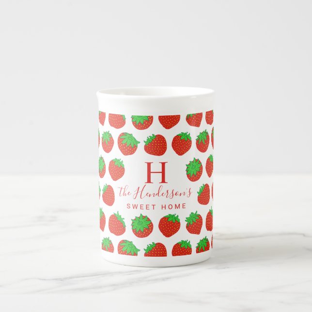 Caneca De Porcelana Família Doce Monograma Strawberry (Frente)