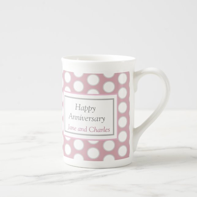 Caneca De Porcelana Feliz Aniversário de Casamento Pontilhado em rosa (Direita)