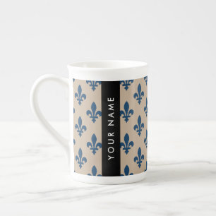 Caneca De Porcelana Fleur de Lis, Azul Marinho em Bege, Real, Seu Nome