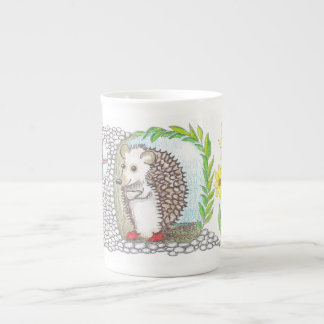 Caneca De Porcelana Hedgehog em sua casa