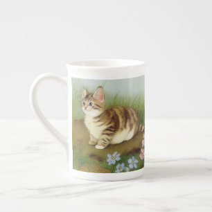 Caneca De Porcelana Ilustração Vintage Kitten com Flores