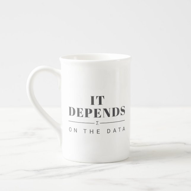 Caneca De Porcelana It Depends on the Data Bone China Mug (Esquerda)