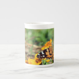 Caneca De Porcelana Lady Butterfly pintada em Zinnia Mug