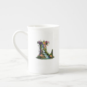 Caneca De Porcelana Letra L com lírios e cachoeiras - Flor Fantasia