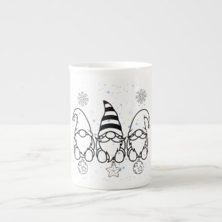 Caneca De Porcelana Lindos Gnomos de Natal Design de Feriado.