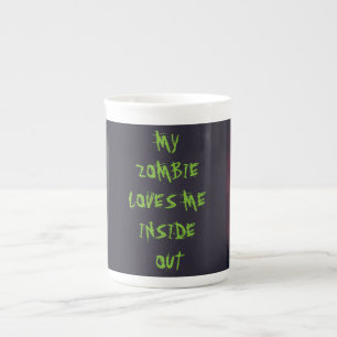 Caneca De Porcelana Meu zombi ama-me interior - agrida para fora