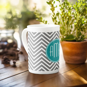 Caneca De Porcelana Monograma Personalizado com Chevron de Carvão Teal
