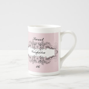 Caneca De Porcelana Monogrammed personalizado 16o aniversário do doce