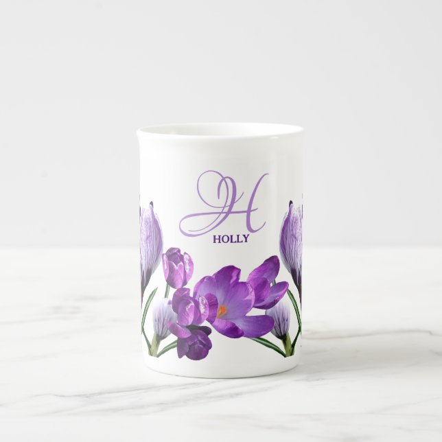 Caneca De Porcelana Nome Holly personalizável das flores roxas Trendê (Frente)