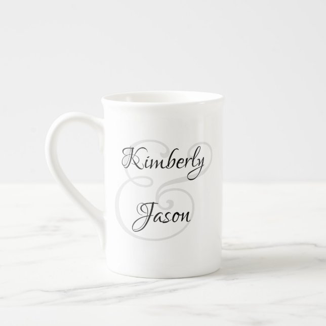 Caneca De Porcelana Nomes de Script Dele e Dela, Preto e Cinza (Esquerda)