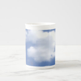 Caneca De Porcelana nuvens no céu azul