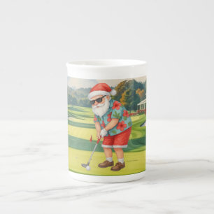 Caneca De Porcelana O PAPAI NOEL está jogando golfe no feriado de Nata