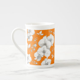 Caneca De Porcelana Orquídea Branca de Aquarela em Laranja |