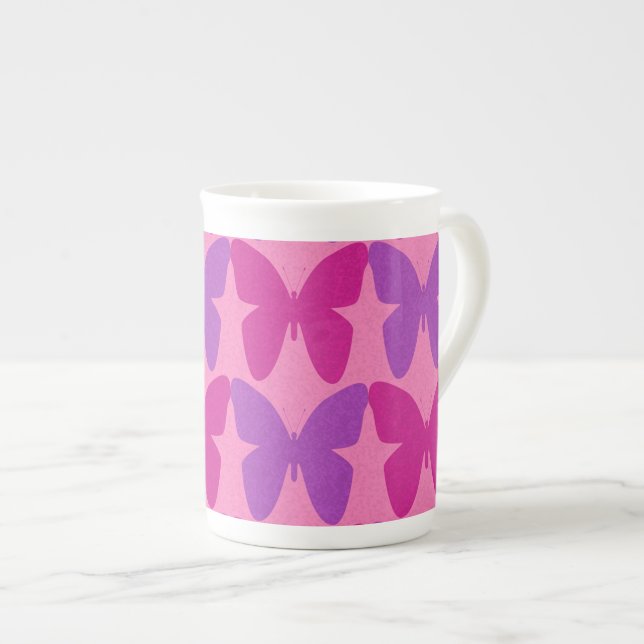 Caneca De Porcelana Padrão de borboletas rosa e roxa (Frente Esquerda)