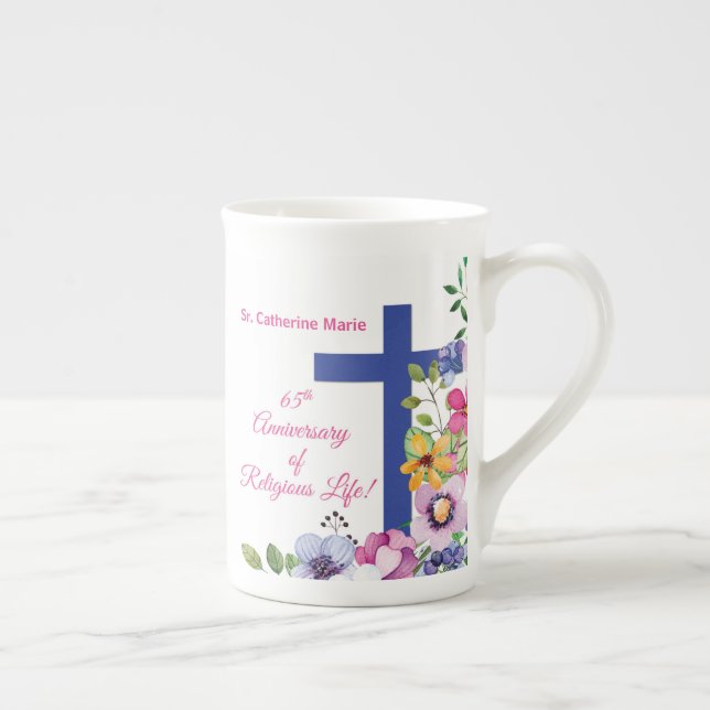 Caneca De Porcelana Personalize, 65 anos freira religiosa (Direita)