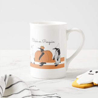 Caneca De Porcelana Pinguim de Abóbora Personalizado Funny Halloween