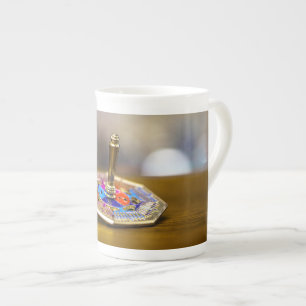 Caneca De Porcelana Presente SlipperyJoe Hanukkah dreidel base octogon