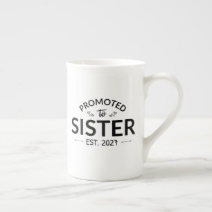 Caneca De Porcelana Promovida a Irmã Est 2027 Irmã Mais Velha II