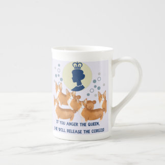 Caneca De Porcelana Rainha e Corgis Witty e Whimsical