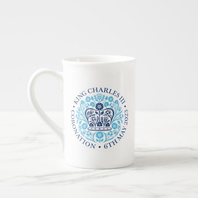 Caneca De Porcelana Rei Charles III Coronation Emblem, Royal Souvenir (Esquerda)