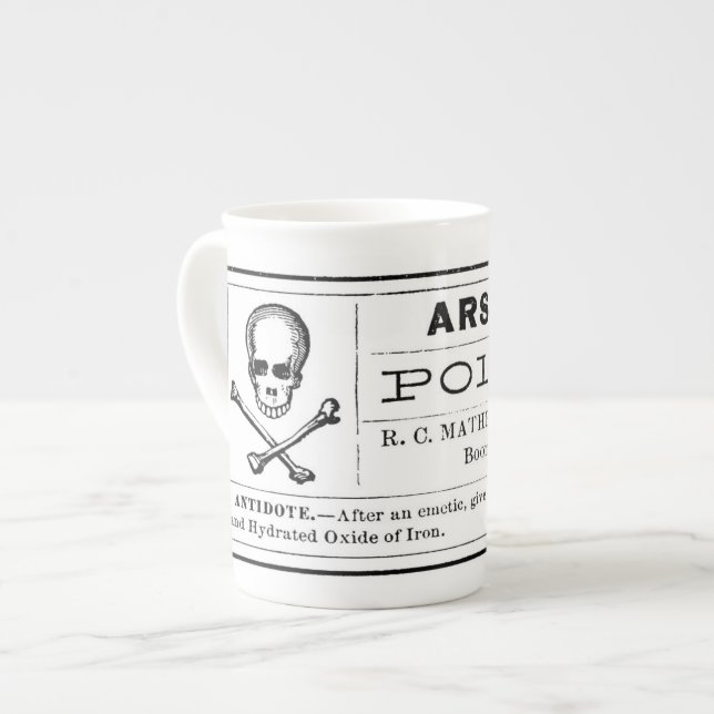 Caneca De Porcelana Rótulo Venenoso Crânio Cruzado Ossos Arsênico (Frente Esquerda)