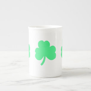 Caneca De Porcelana Trindade do Trevo Verde Três