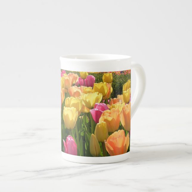 Caneca De Porcelana Tulipas do primavera (Frente Esquerda)
