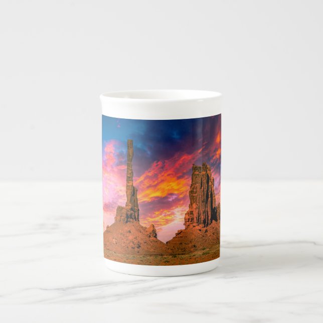 Caneca De Porcelana Vale do Monumento (Frente)
