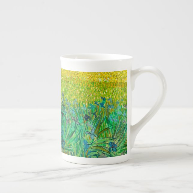 Caneca De Porcelana Van Gogh Field com Irrises Perto de Arles (Direita)