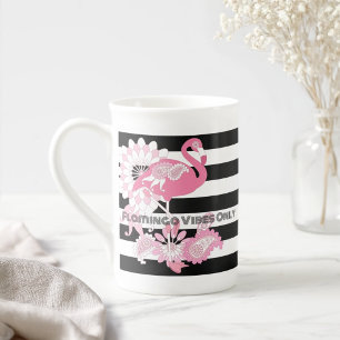 Caneca De Porcelana Vibes de Flamingo Rosa Apenas Listras Preto e Bran