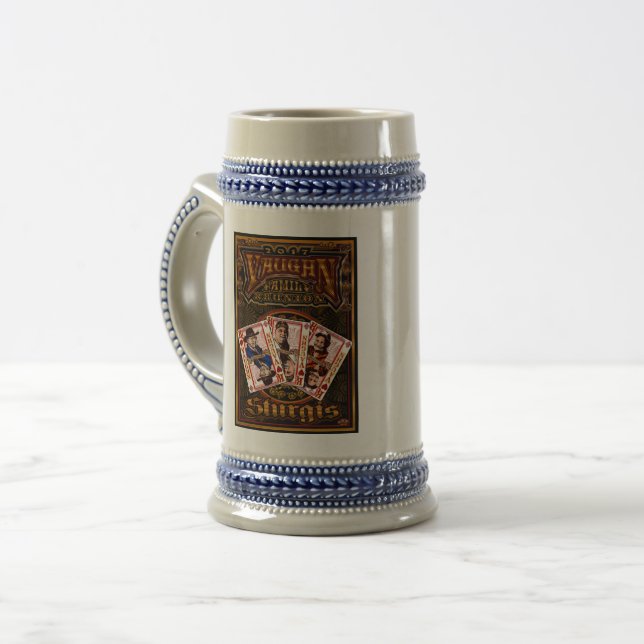 Caneca de Stien da reunião de Vaughn da família (Frente Esquerda)