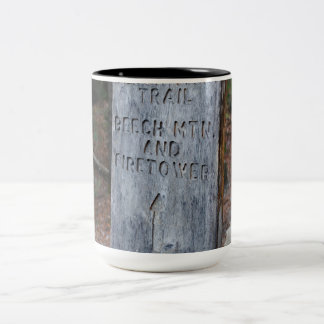 Caneca de Trailhead da montanha da faia - 1