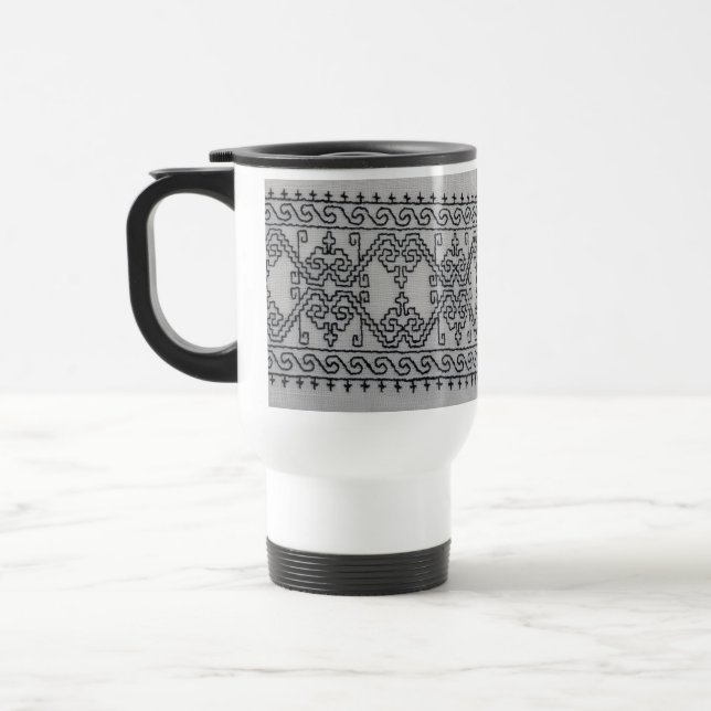 caneca de viagem com bordado blackwork (Esquerda)