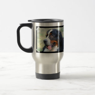 Caneca de viagem do filhote de cachorro da