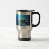 Caneca de viagem do tubarão