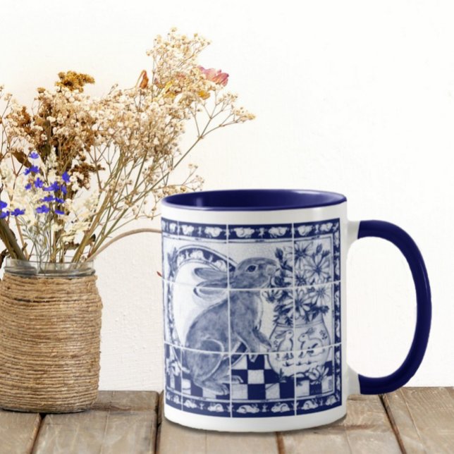 Caneca Dedham Rabbit Coelho Escuro Azul Arte Azulejo Bran (Criador carregado)