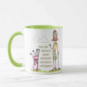 Caneca Deitado em Pastagens Verdes