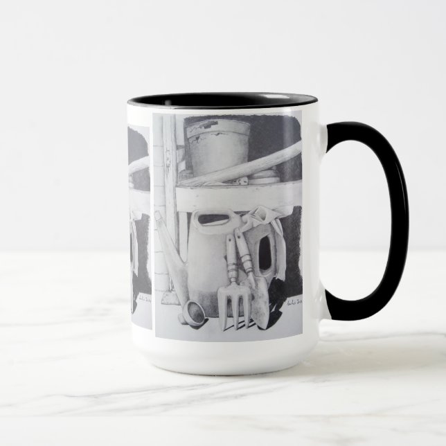 Caneca desenho a lápis com ferramentas de jardim e vida (Direita)