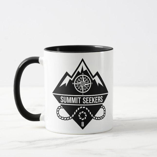 Caneca Desenho do Emblema de Escalada de Montanha Buscado (Esquerda)