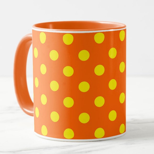 Caneca Design de Padrão de Bolinhas Amarelo em Laranja (Criador carregado)