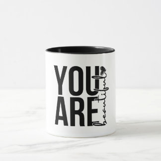 Caneca Design de Tipografia “Linda” Minimalista – Preto