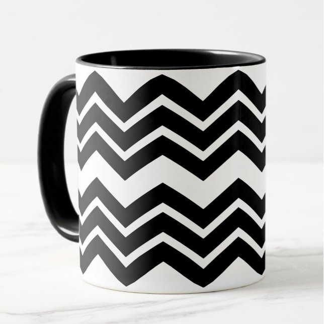 Caneca Design do padrão Chevron preto branco Zigzag preto (Criador carregado)