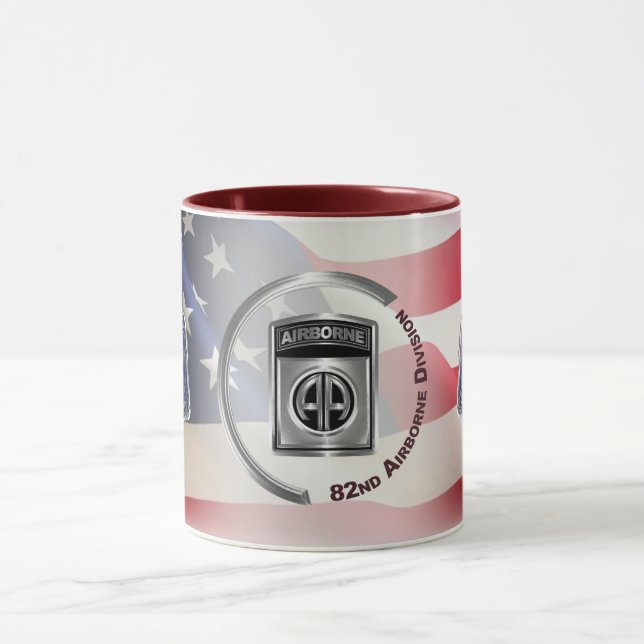 Caneca design personalizada da 82ª divisão de bordo (Centro)