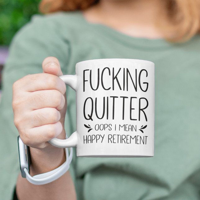 Caneca Despedida Engraç*da Idiota Ah, Quer Dizer Feliz Ap (Criador carregado)