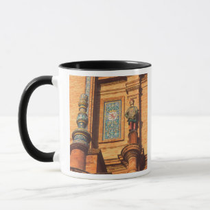 Caneca Detalhe de estátua de cerâmica na Plaza de Espana