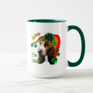 Caneca Dia de São Patrício de Basset Hound