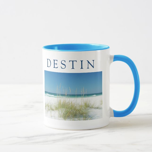 Caneca Dia ensolarado da praia da aveia do mar do ~ de (Direita)
