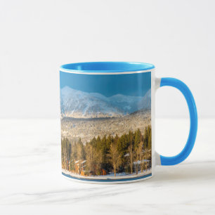 Caneca Dias em que a última luz brilha nas pistas de esqu