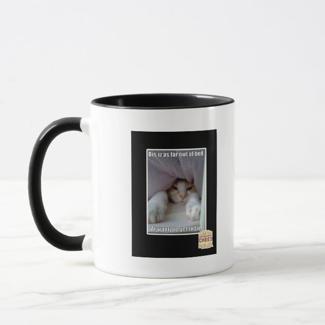 Caneca Dis iz tão longe da cama. (Esquerda)